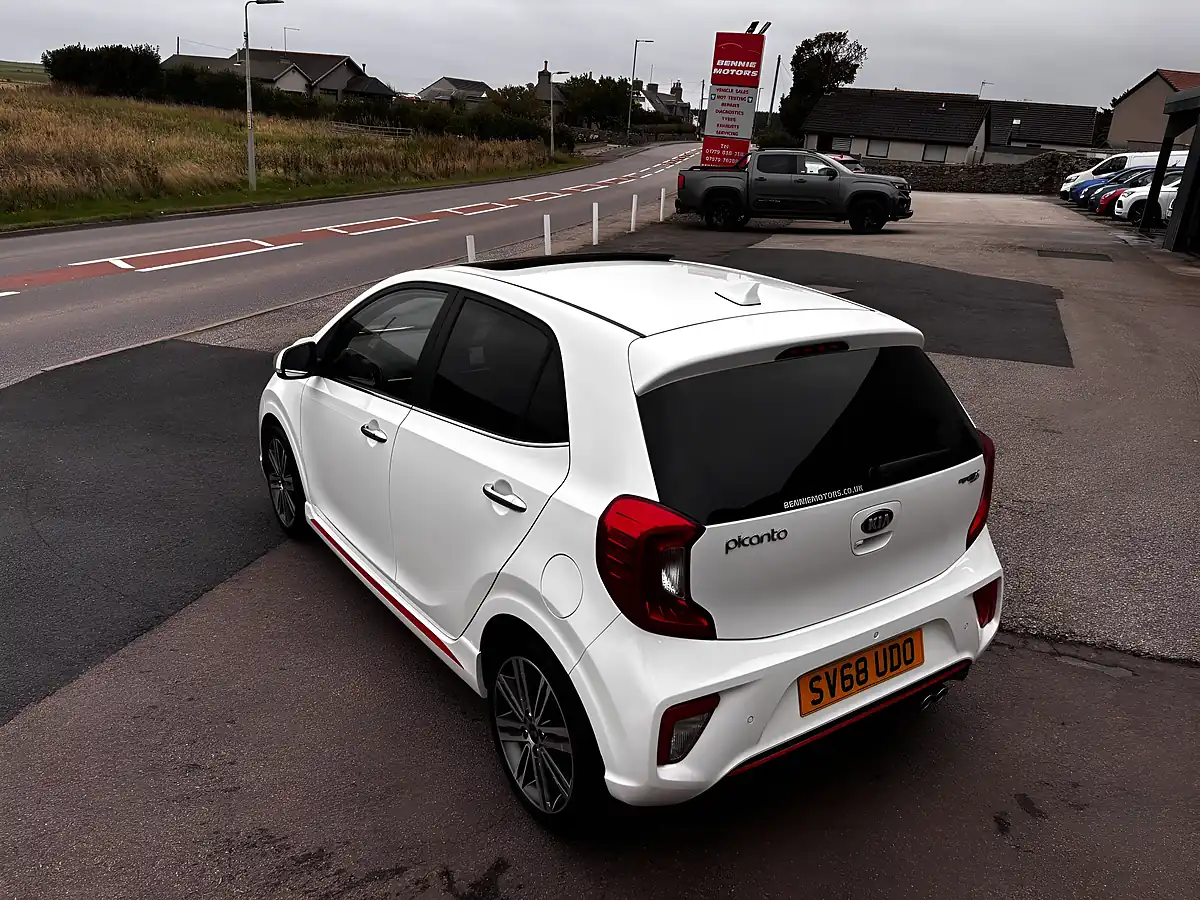Used 2018 Kia Picanto GT-Line S White - Interior and Exterior details 6