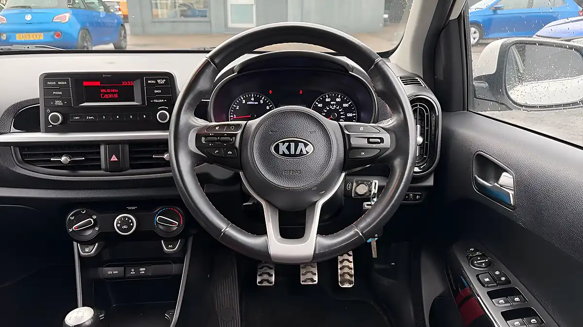 Used 2018 Kia Picanto GT-Line White - Interior and Exterior details 8