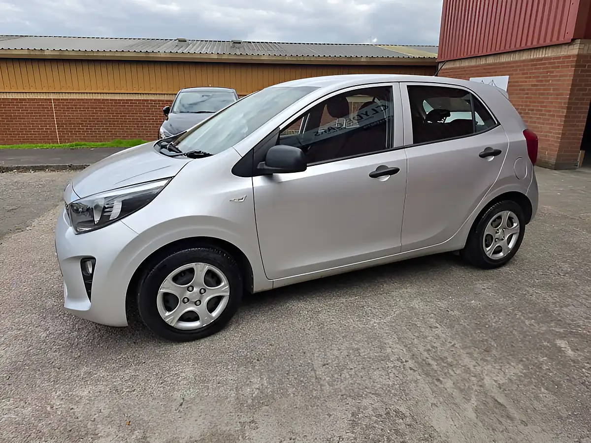 Used 2018 Kia Picanto Picanto 1 Silver - Interior and Exterior details 13