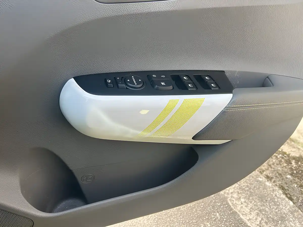 Used 2018 Kia Picanto X-Line Green - Interior and Exterior details 13