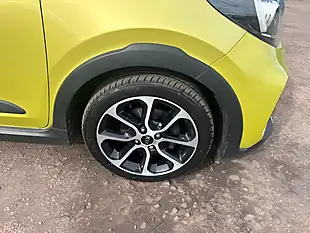Used 2018 Kia Picanto X-Line Green - Interior and Exterior details 17