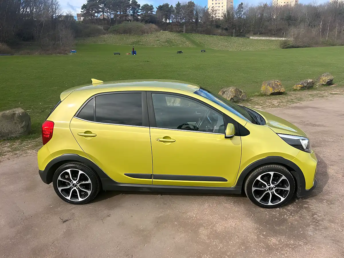 Used 2018 Kia Picanto X-Line Green - Interior and Exterior details 18