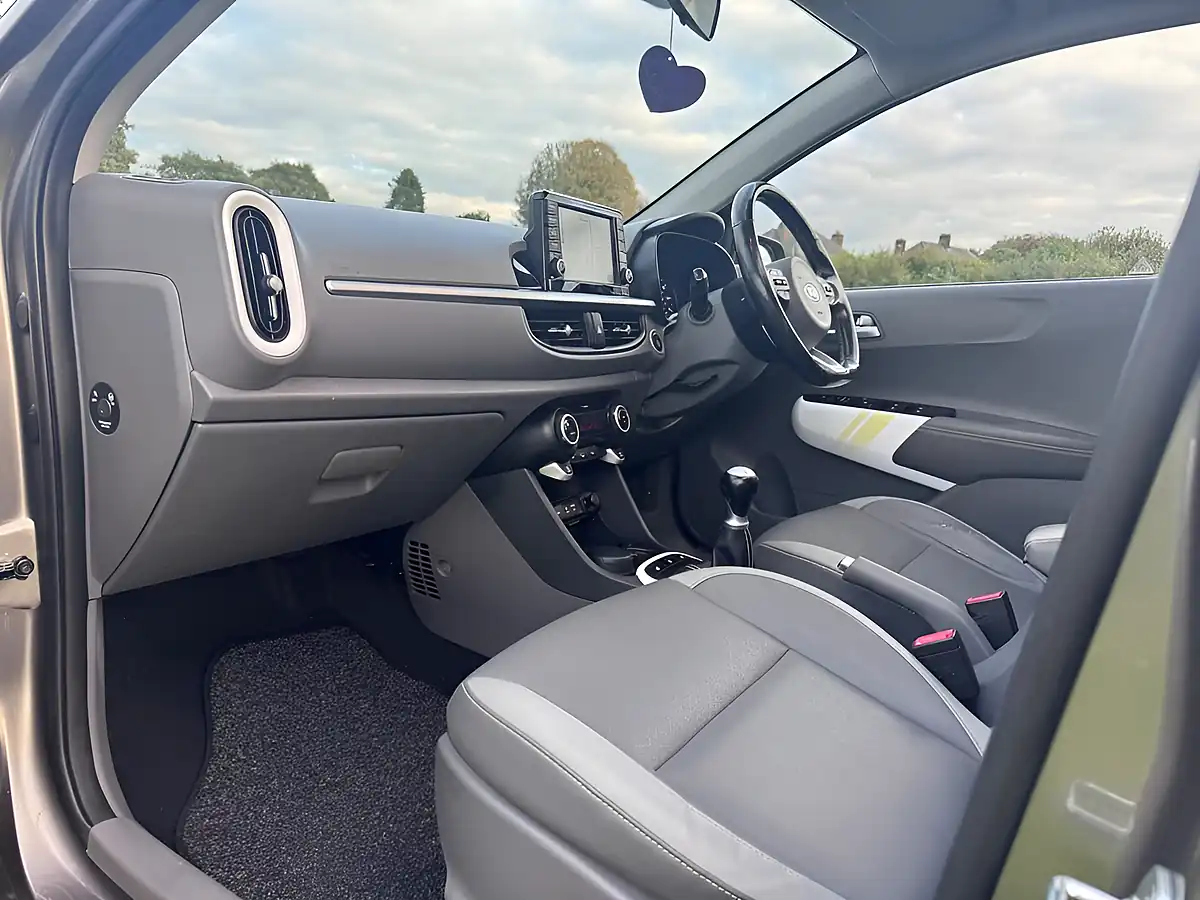 Used 2018 Kia Picanto X-Line S Silver - Interior and Exterior details 12