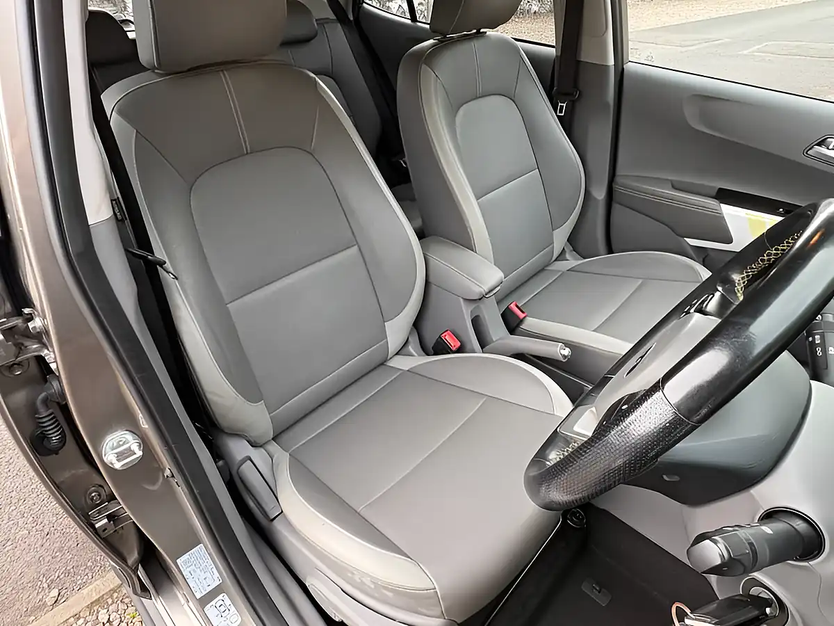 Used 2018 Kia Picanto X-Line Silver - Interior and Exterior details 12