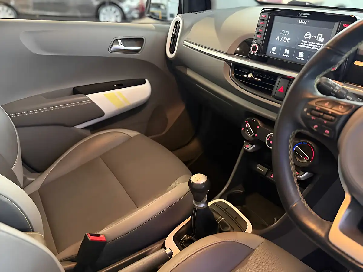 Used 2018 Kia Picanto X-Line White - Interior and Exterior details 13