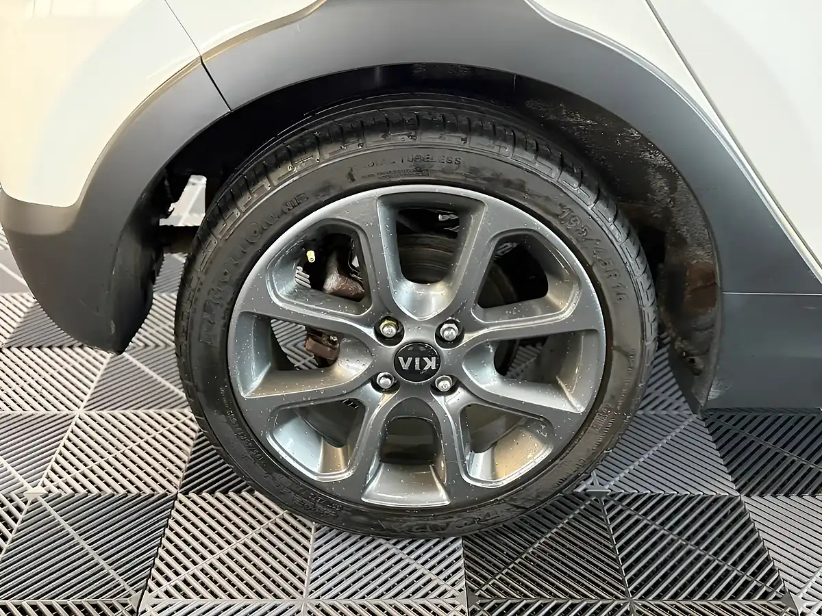 Used 2018 Kia Picanto X-Line White - Interior and Exterior details 17