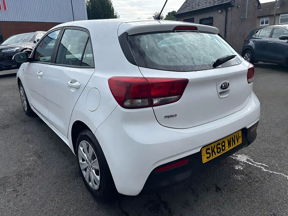 Used 2018 Kia Rio 1 White - Interior and Exterior details 6