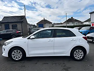 Used 2018 Kia Rio 1 White - Interior and Exterior details 7
