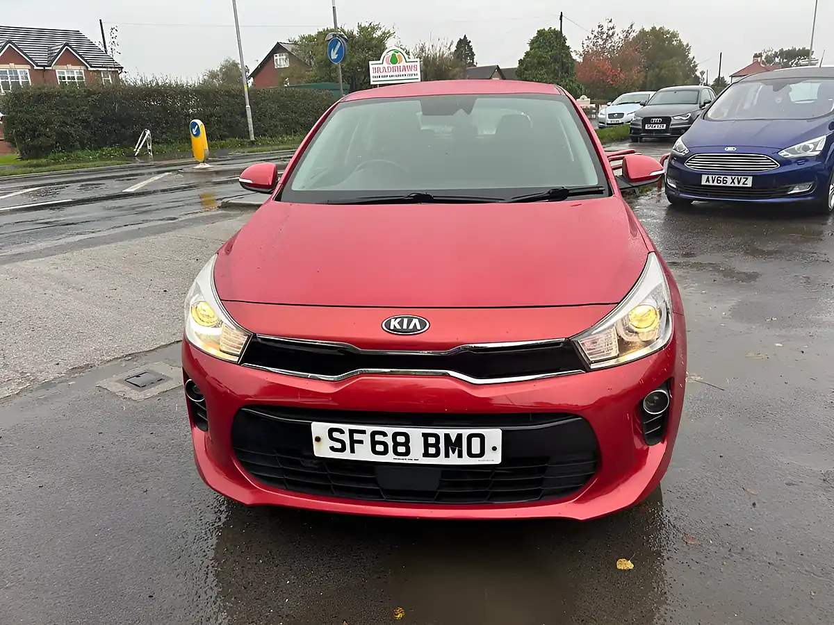 Used 2018 Kia Rio 2 Red - Interior and Exterior details 10