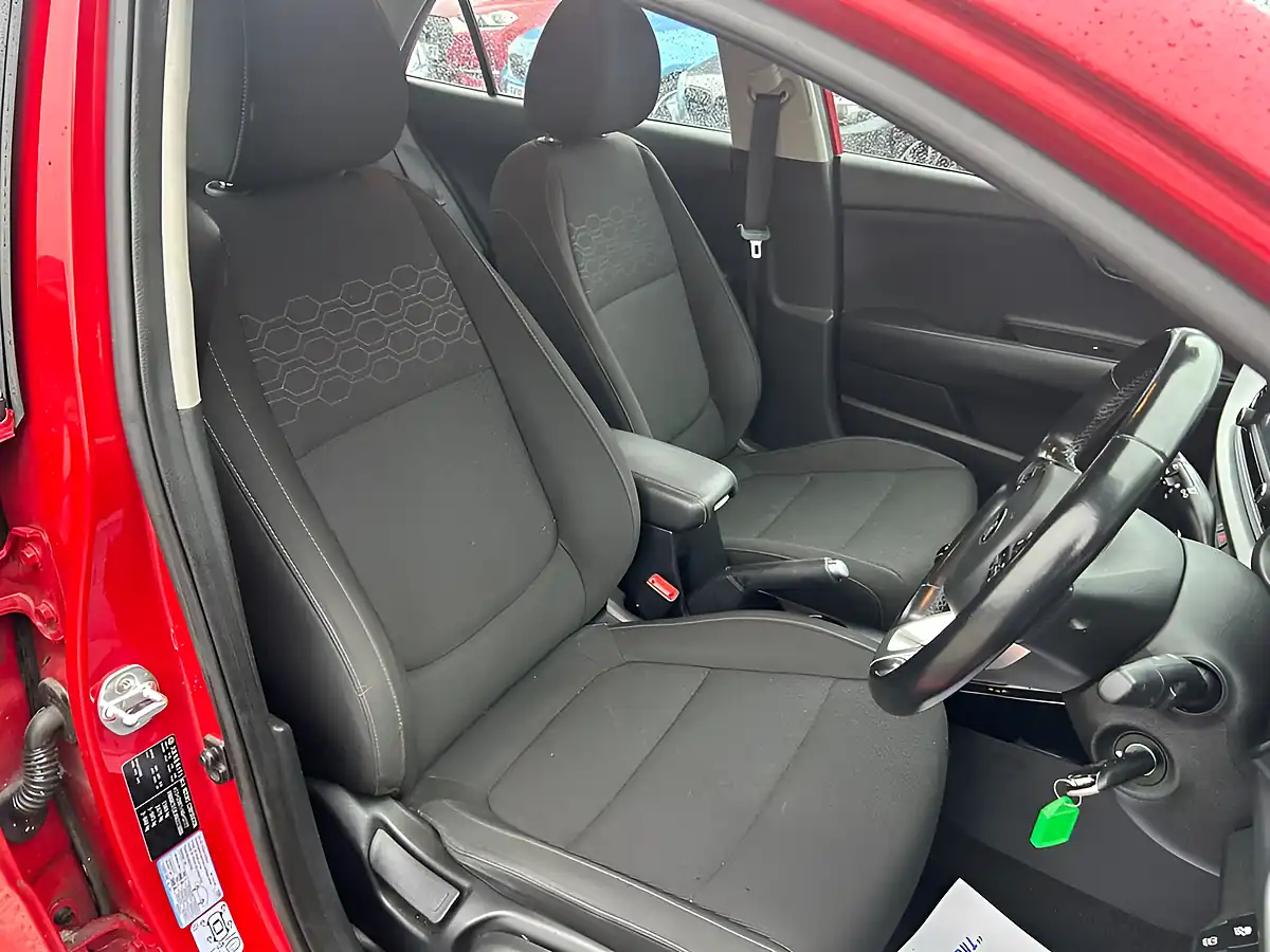 Used 2018 Kia Rio 2 Red - Interior and Exterior details 11