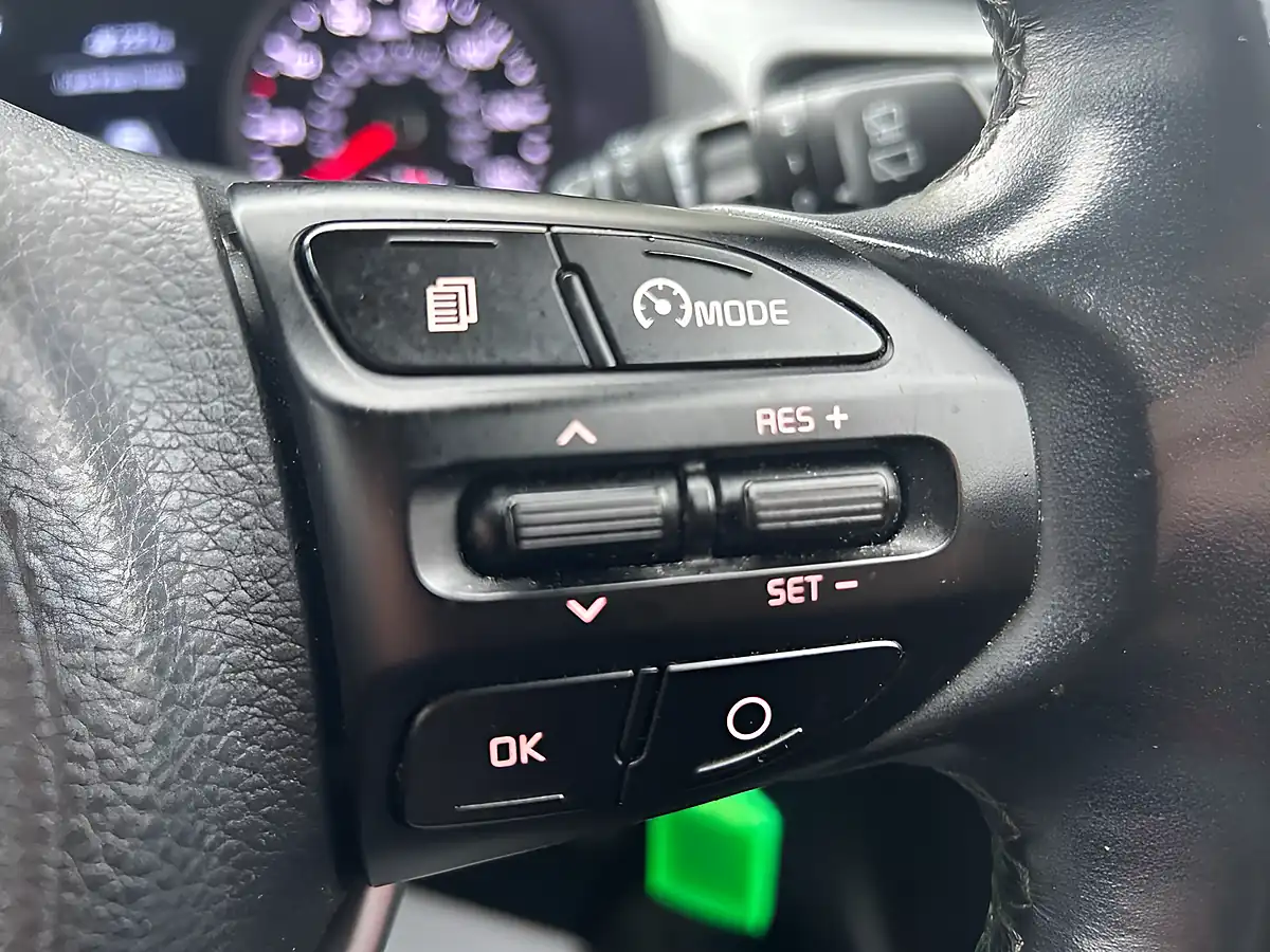 Used 2018 Kia Rio 2 Red - Interior and Exterior details 15