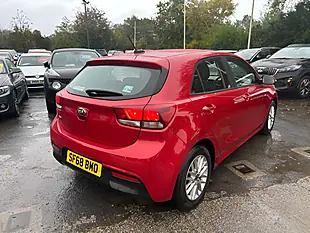 Used 2018 Kia Rio 2 Red - Interior and Exterior details 3