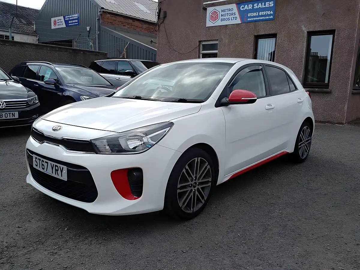 Used 2018 Kia Rio Pulse White - Front View