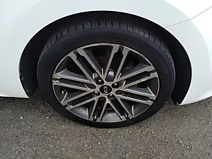 Used 2018 Kia Rio Pulse White - Interior and Exterior details 10