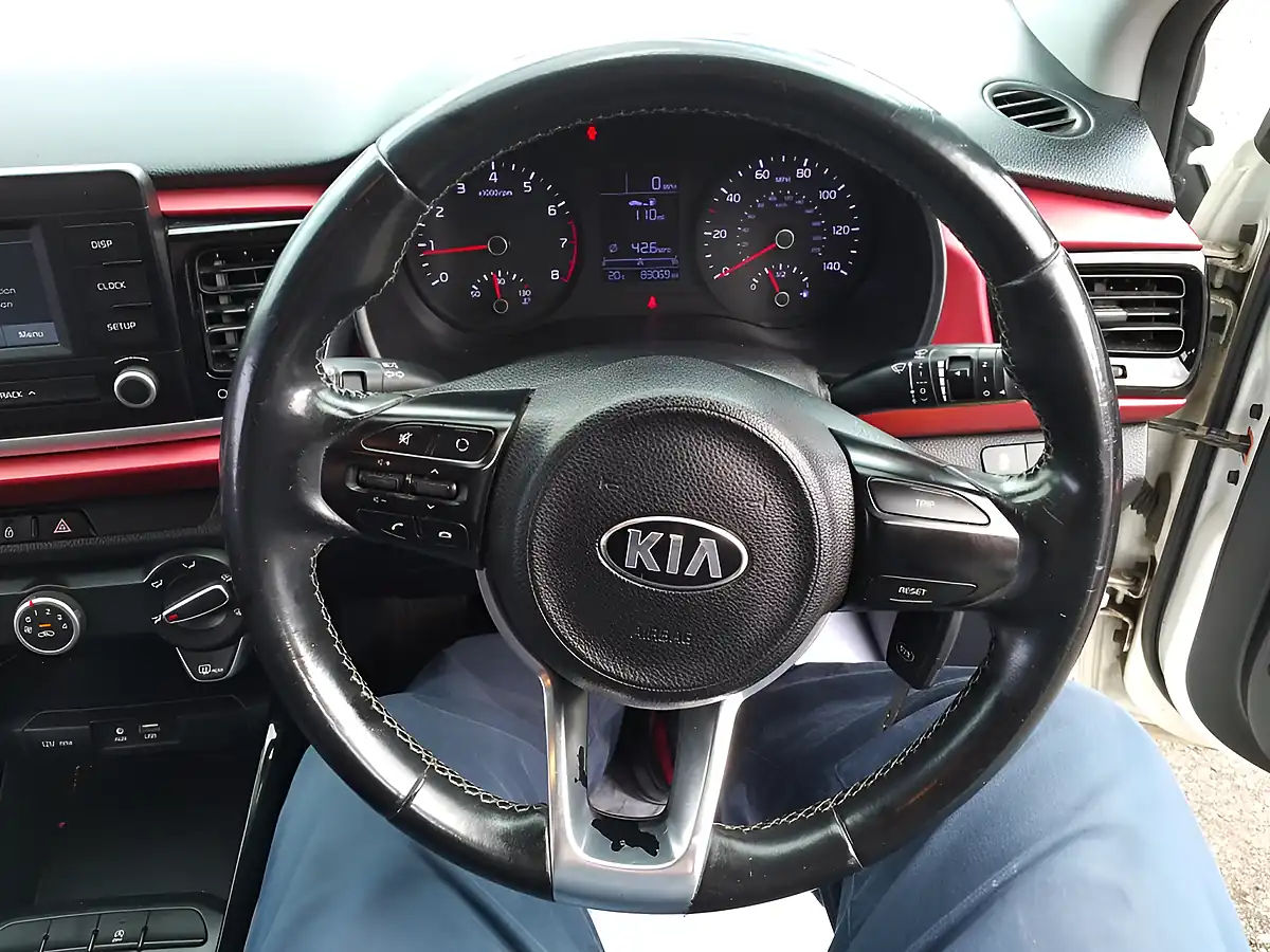 Used 2018 Kia Rio Pulse White - Interior and Exterior details 16