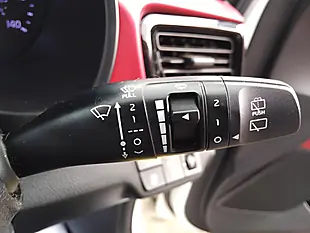 Used 2018 Kia Rio Pulse White - Interior and Exterior details 19