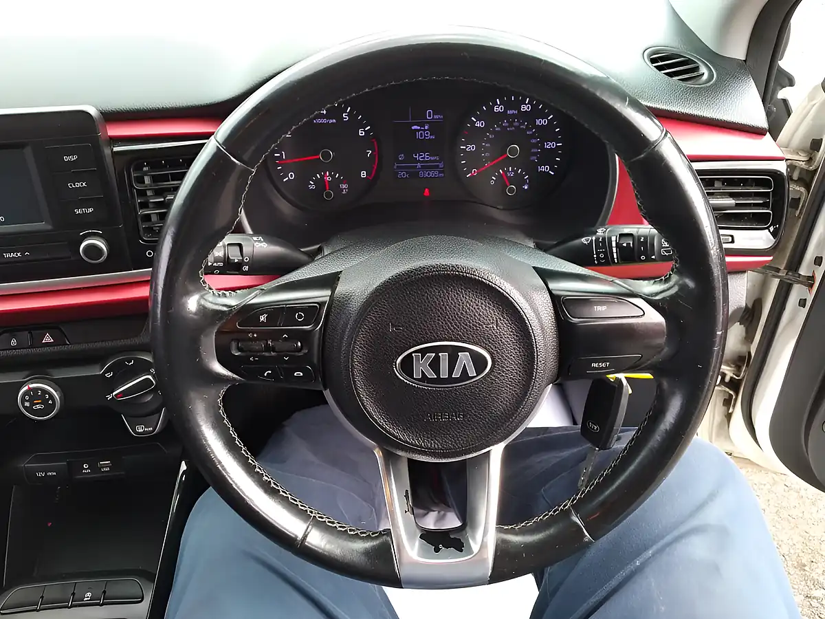Used 2018 Kia Rio Pulse White - Interior and Exterior details 20