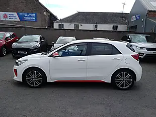 Used 2018 Kia Rio Pulse White - Interior and Exterior details 3