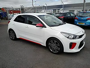 Used 2018 Kia Rio Pulse White - Interior and Exterior details 9
