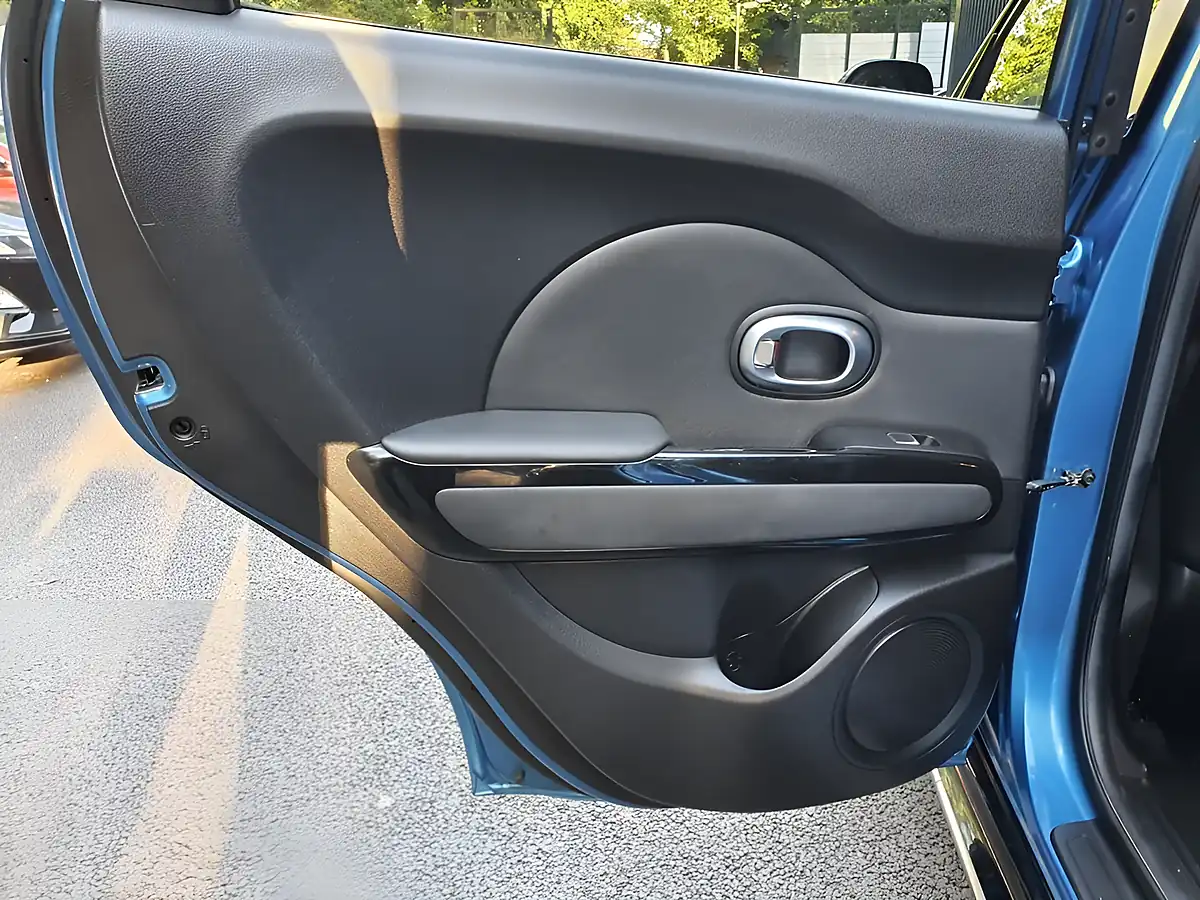 Used 2018 Kia Soul 2 Caribbean Blue - Interior and Exterior details 14
