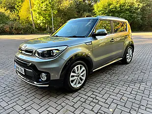 Used 2018 Kia Soul 2 Silver - Interior and Exterior details 10