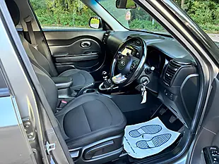 Used 2018 Kia Soul 2 Silver - Interior and Exterior details 13
