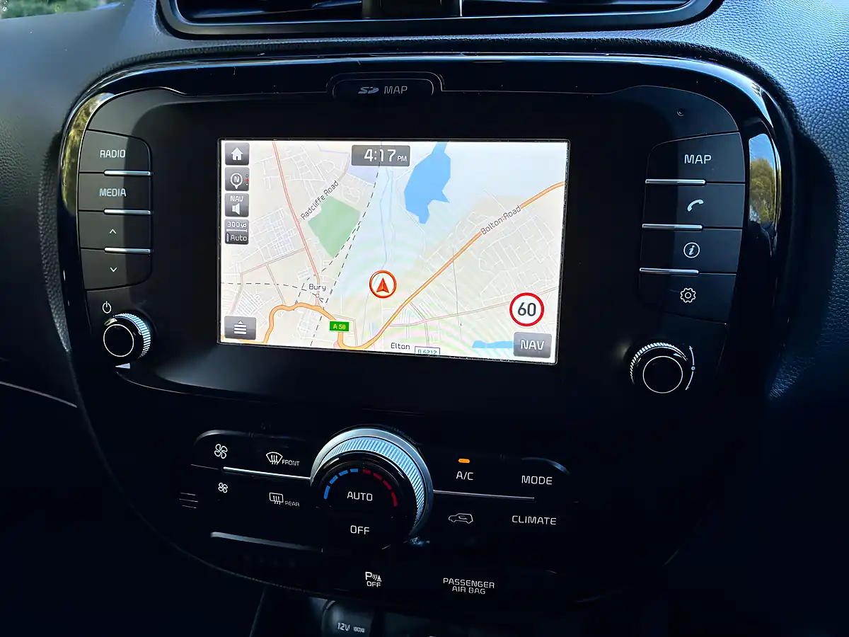 Used 2018 Kia Soul 2 Silver - Interior and Exterior details 17