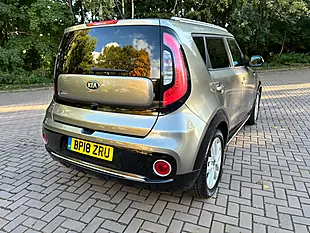 Used 2018 Kia Soul 2 Silver - Interior and Exterior details 6