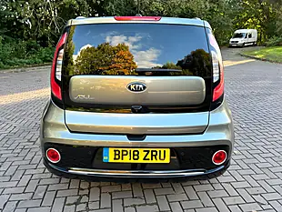Used 2018 Kia Soul 2 Silver - Interior and Exterior details 7