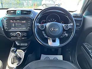 Used 2018 Kia Soul 2 Silver - Interior and Exterior details 17