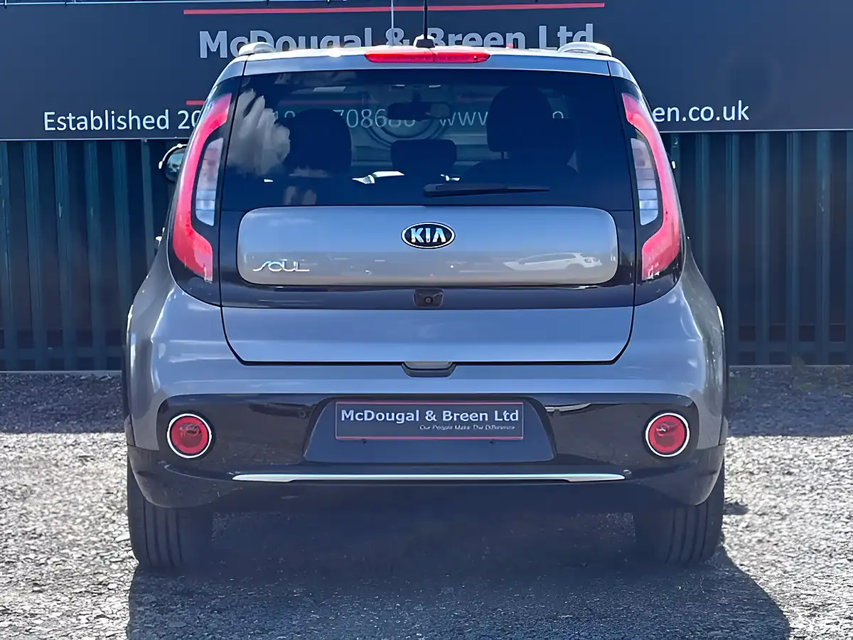 Used 2018 Kia Soul 2 Silver - Interior and Exterior details 5