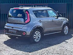 Used 2018 Kia Soul 2 Silver - Interior and Exterior details 6
