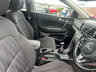 Used 2018 Kia Sportage 1 Blue - Interior and Exterior details 10