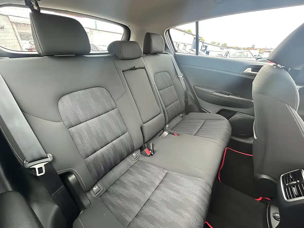 Used 2018 Kia Sportage 1 Blue - Interior and Exterior details 11