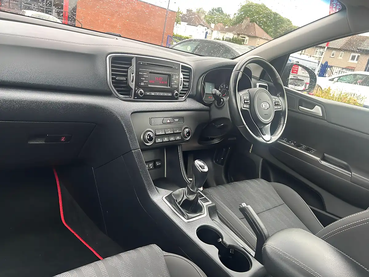 Used 2018 Kia Sportage 1 Blue - Interior and Exterior details 13