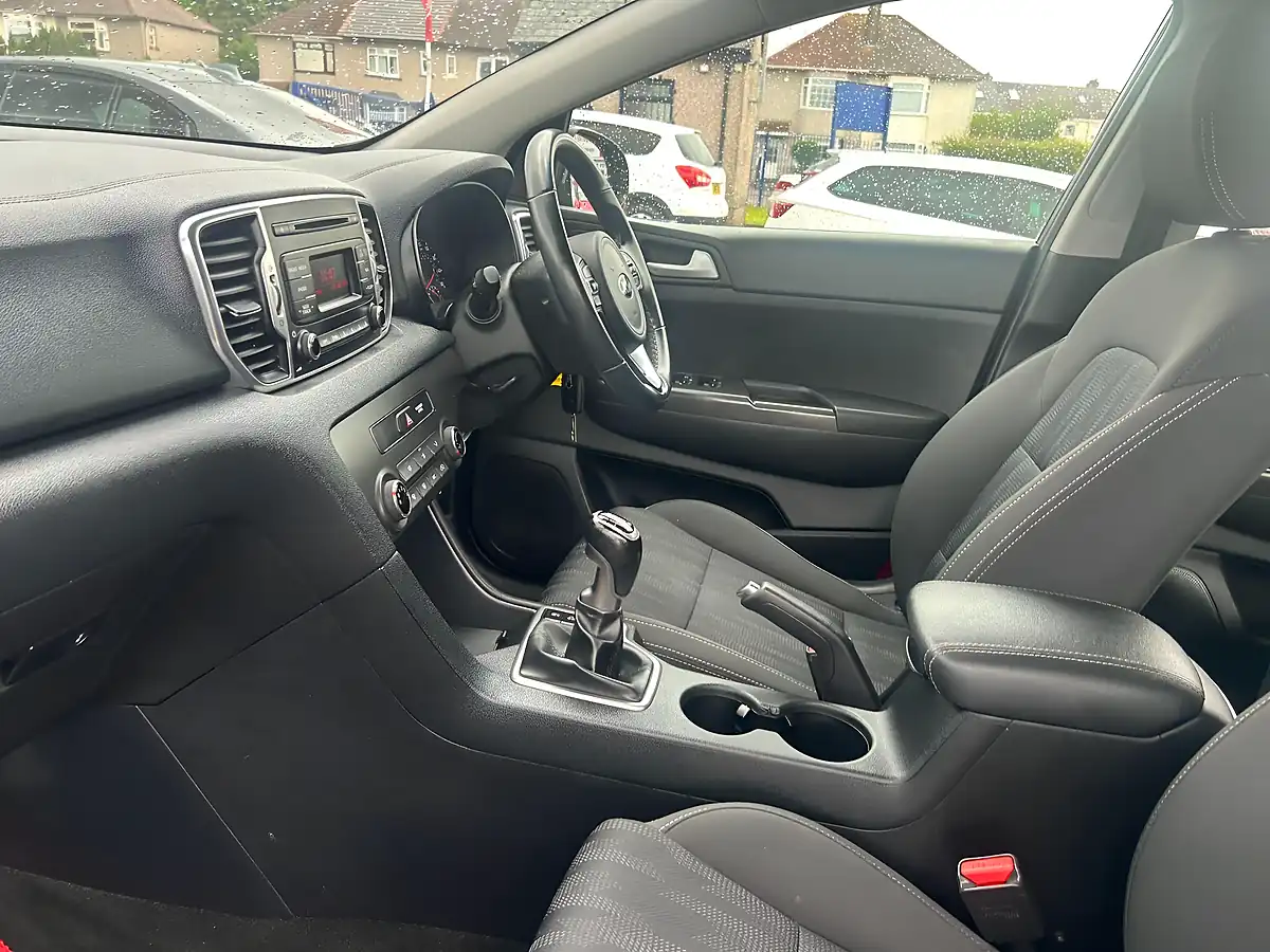 Used 2018 Kia Sportage 1 Blue - Interior and Exterior details 14