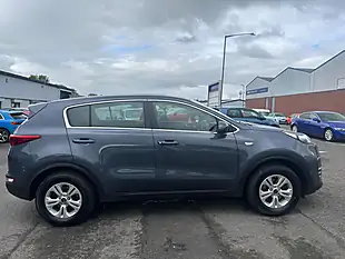 Used 2018 Kia Sportage 1 Blue - Interior and Exterior details 4