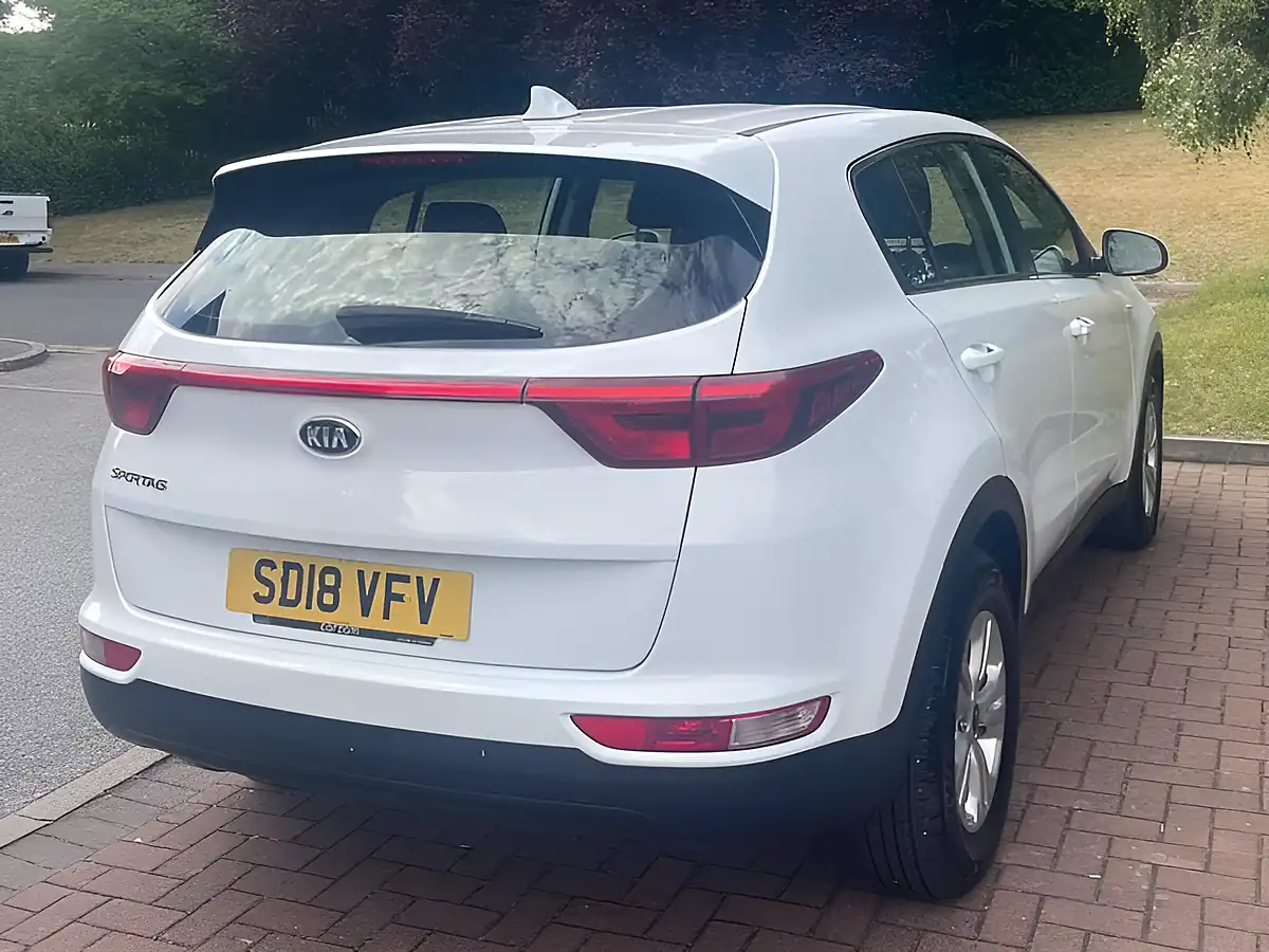 Used 2018 Kia Sportage 1 White - Interior and Exterior details 10