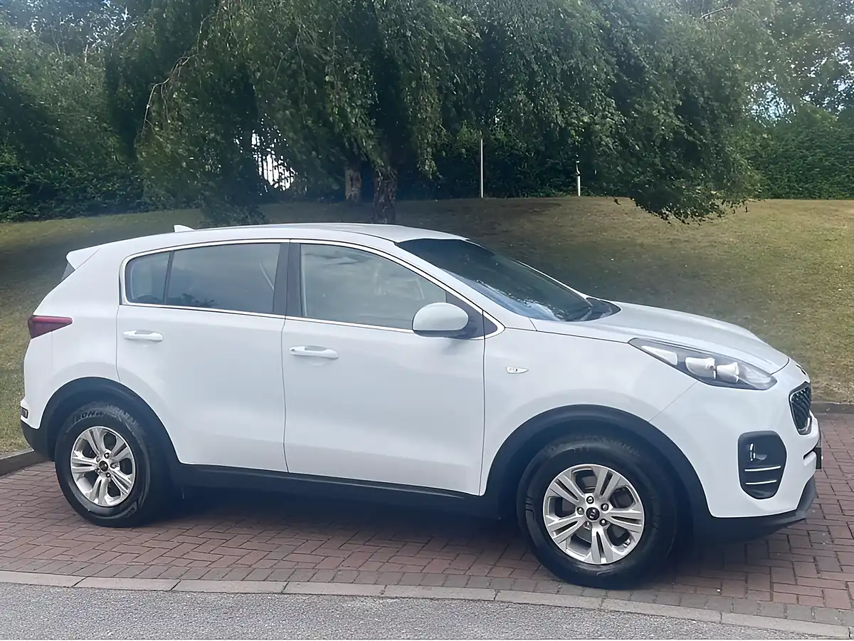 Used 2018 Kia Sportage 1 White - Interior and Exterior details 12