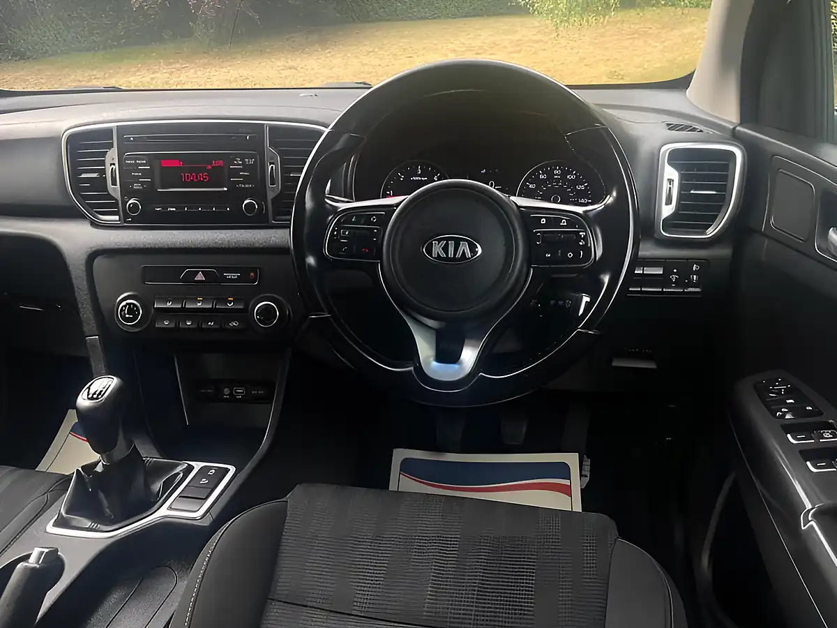 Used 2018 Kia Sportage 1 White - Interior and Exterior details 18