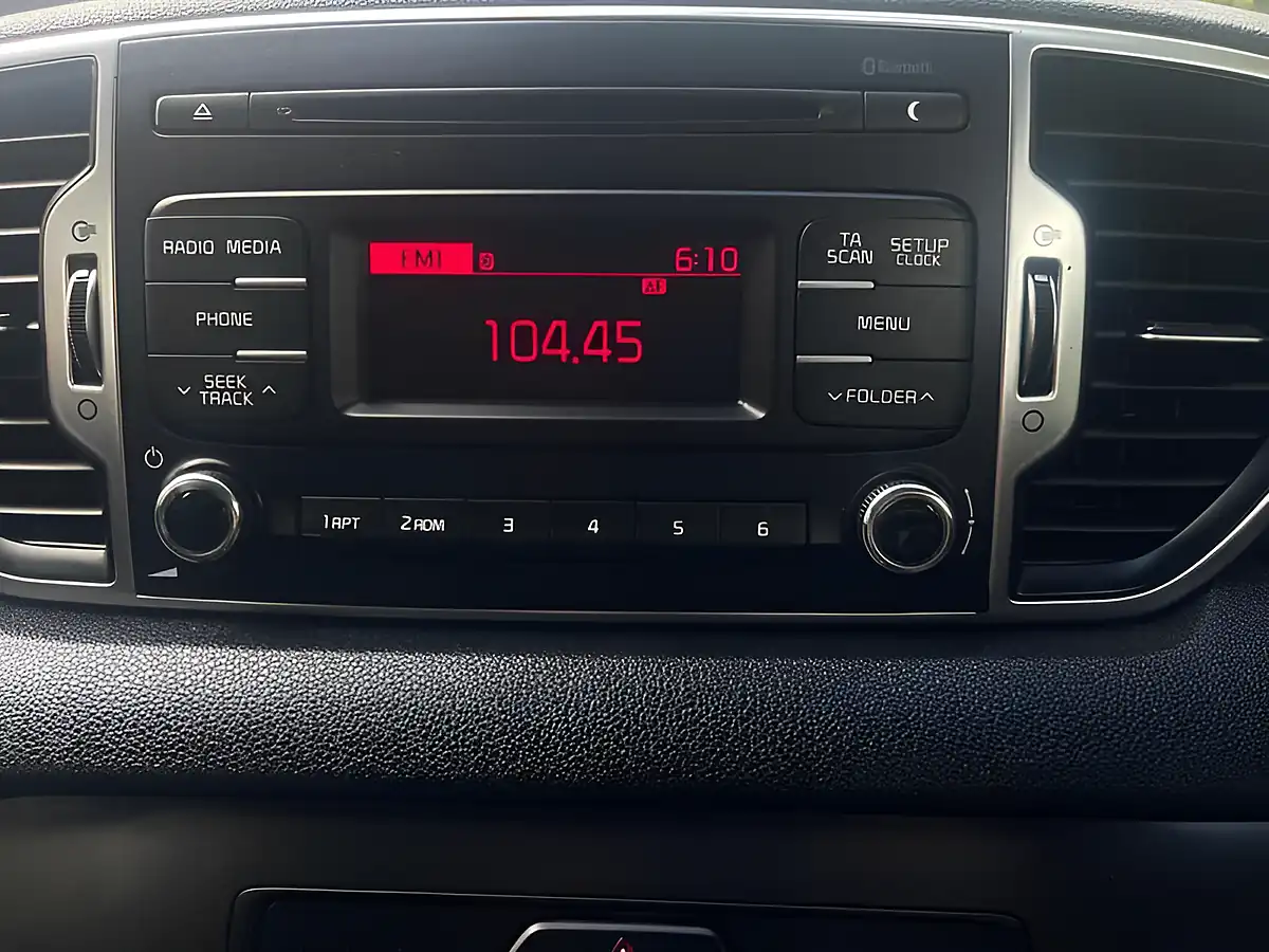 Used 2018 Kia Sportage 1 White - Interior and Exterior details 20