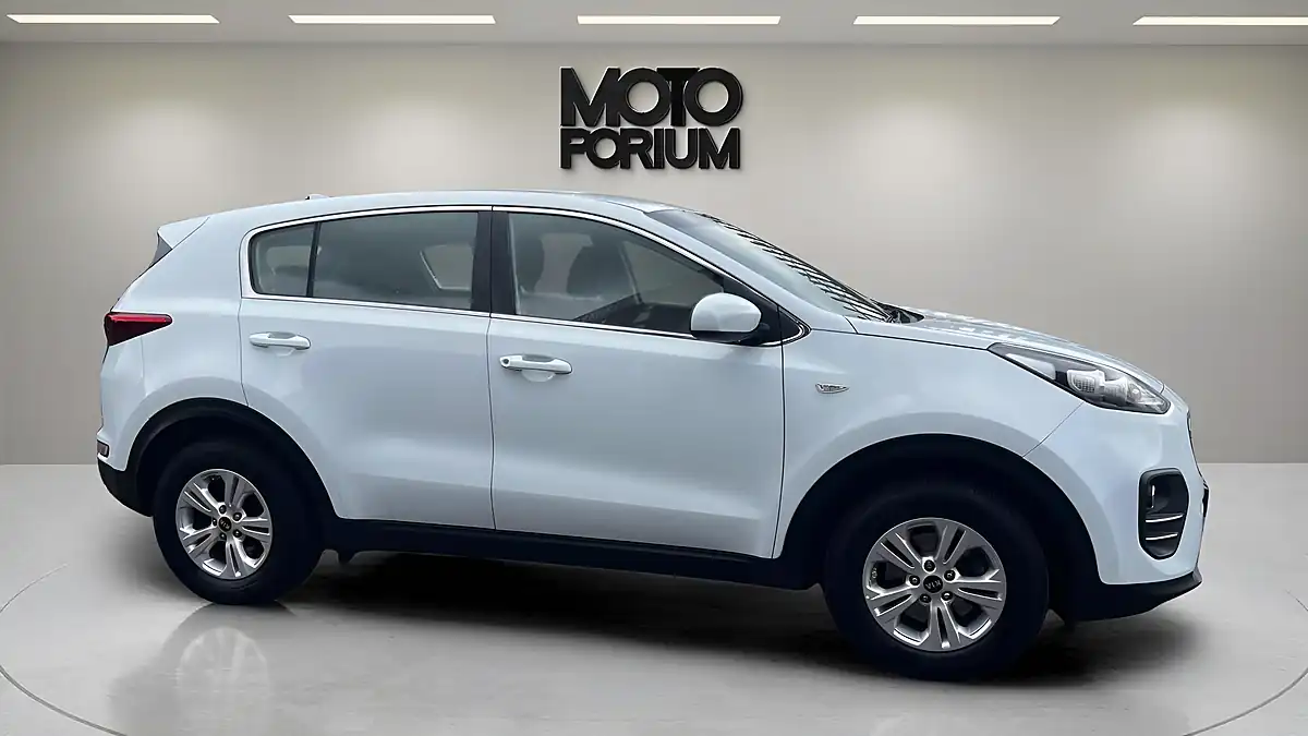 Used 2018 Kia Sportage 1 White - Interior and Exterior details 10