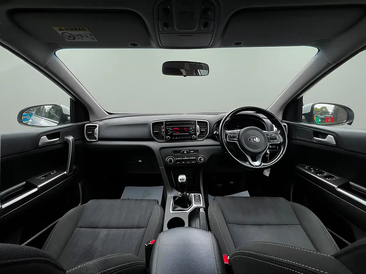 Used 2018 Kia Sportage 1 White - Interior and Exterior details 11