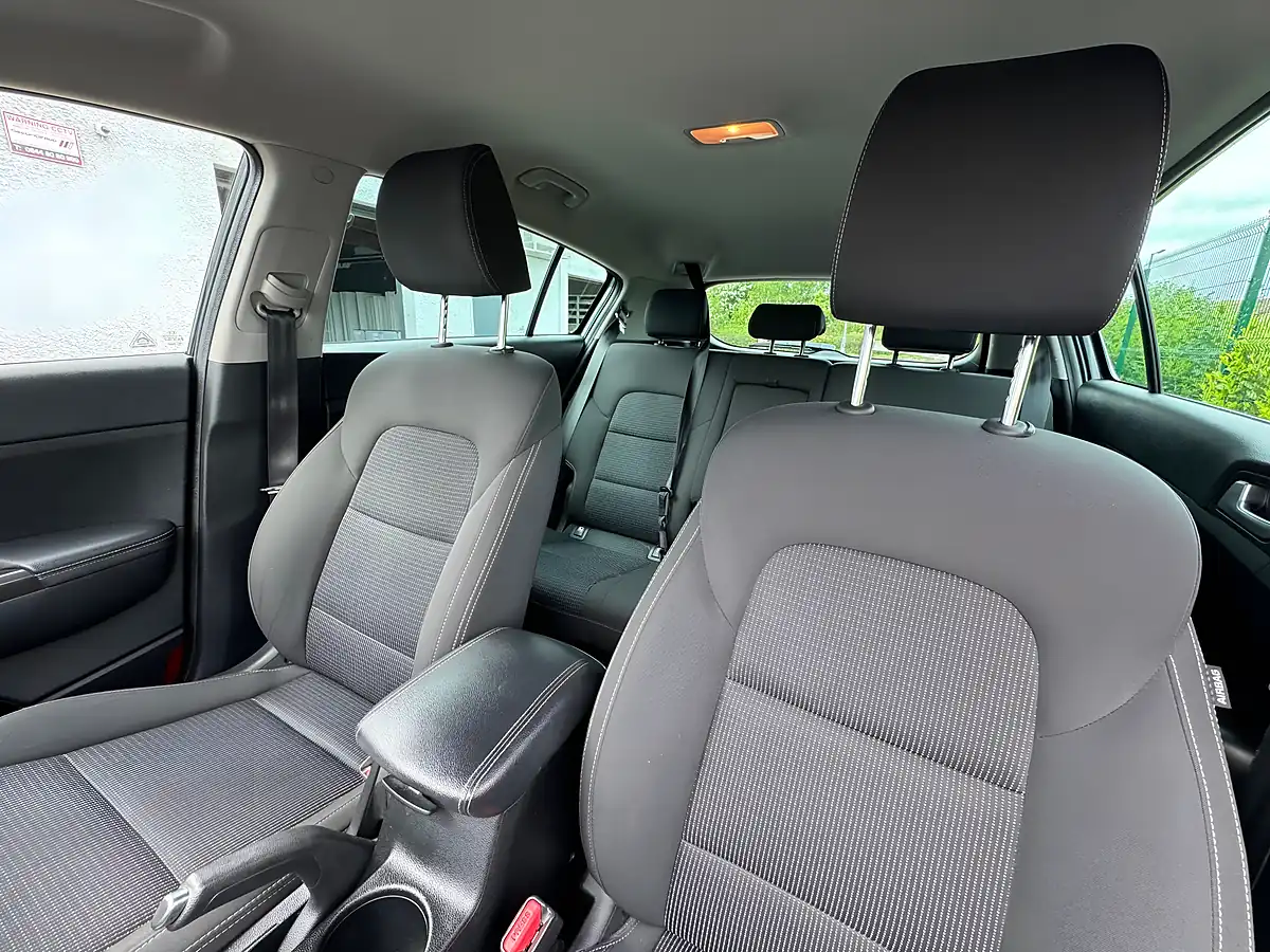 Used 2018 Kia Sportage 2 Black - Interior and Exterior details 5