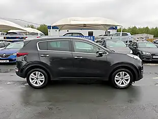 Used 2018 Kia Sportage 2 Black - Interior and Exterior details 4
