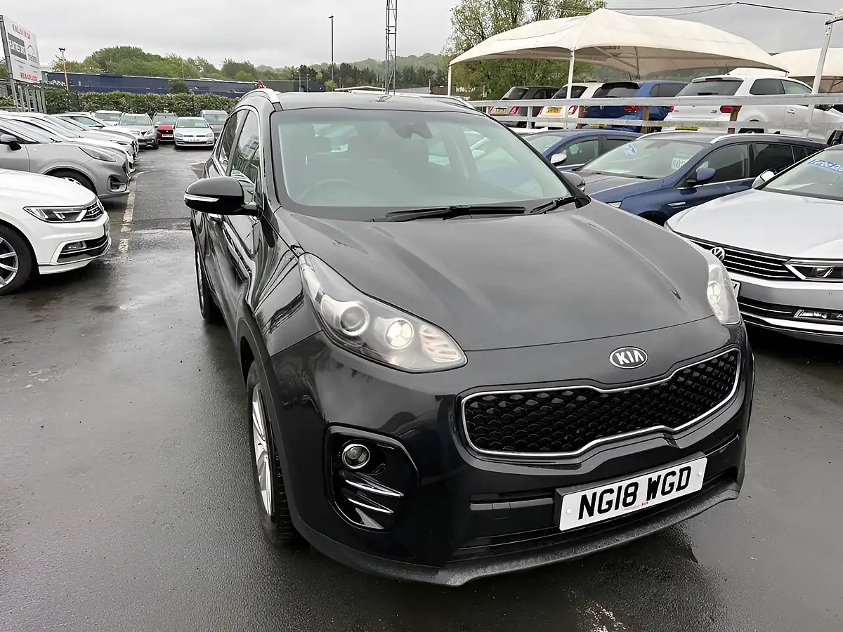 Used 2018 Kia Sportage 2 Black - Interior and Exterior details 9