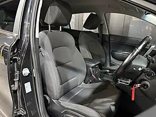 Used 2018 Kia Sportage 2 Black - Interior and Exterior details 9