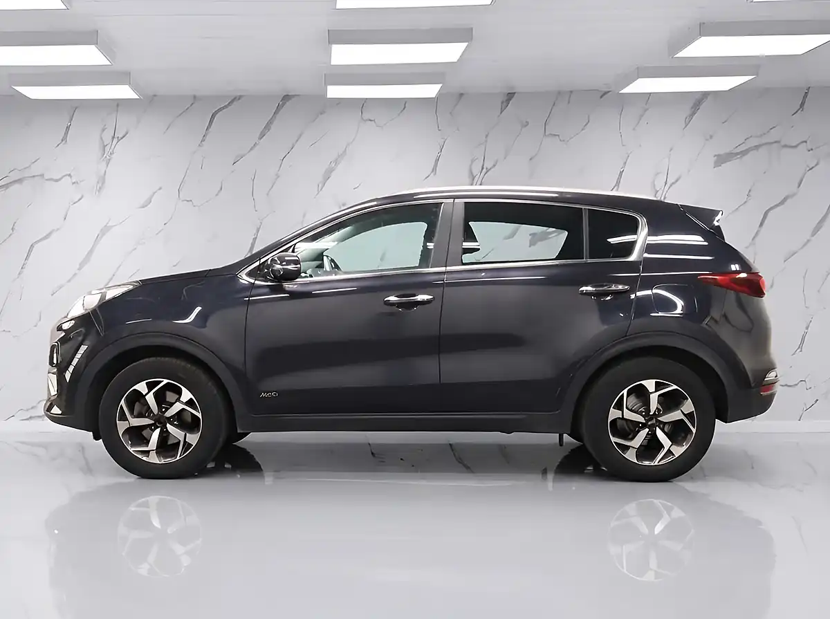 Used 2018 Kia Sportage 2 Black - Interior and Exterior details 8