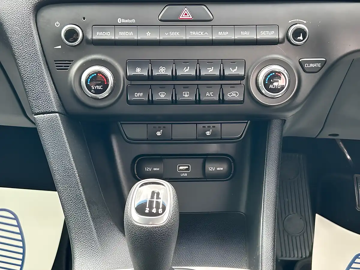 Used 2018 Kia Sportage 2 Black - Interior and Exterior details 14