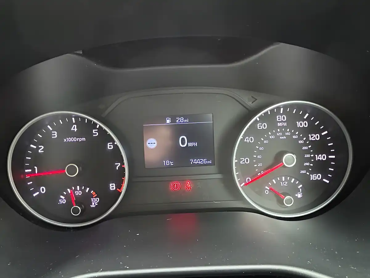 Used 2018 Kia Sportage 2 Black - Interior and Exterior details 15
